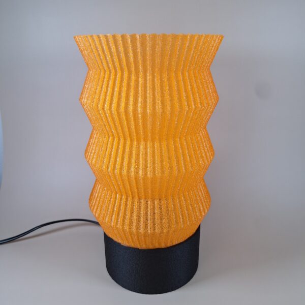 3d-nyomtatott-asztali-lampa-2