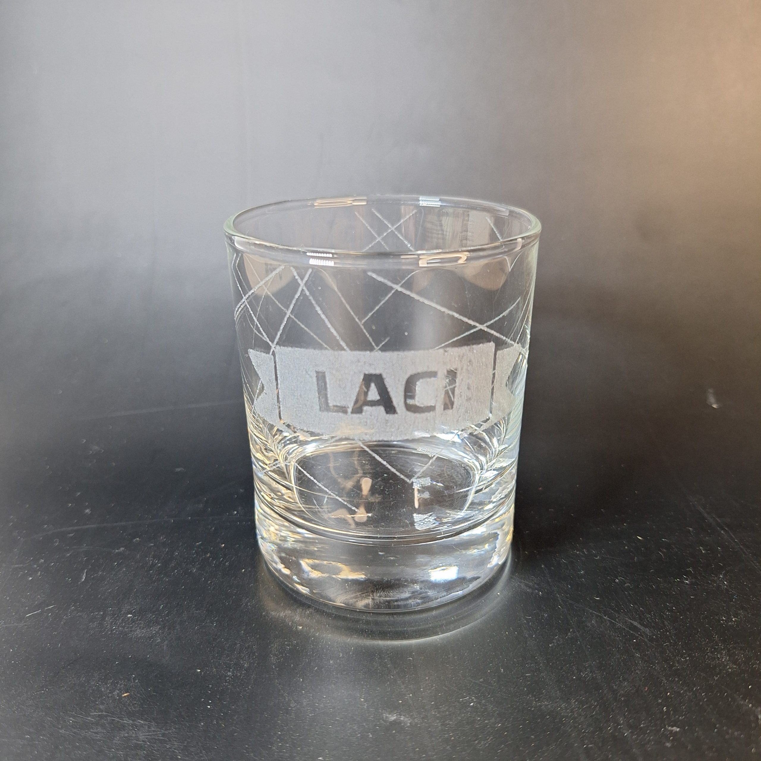Egyedi gravírozott whiskys pohár 240ml